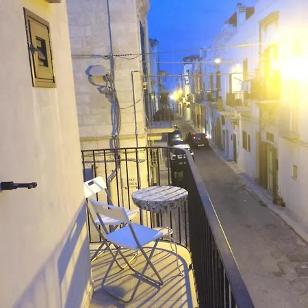 Petali Rosa - Dimora Tritone Vista Mare Polignano a Mare