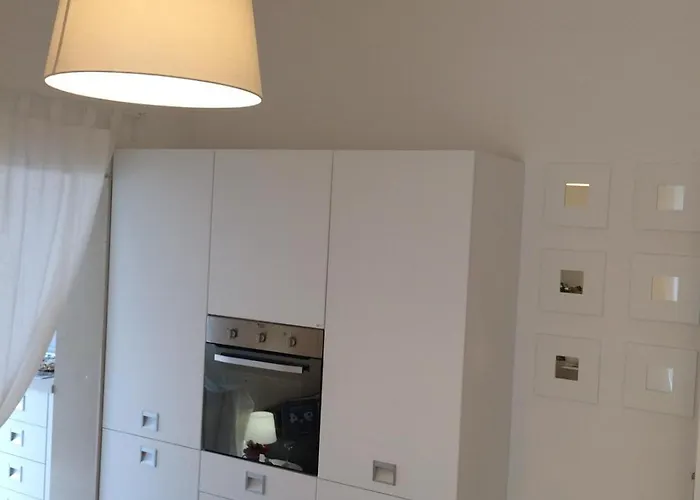 Petali Rosa - Dimora Tritone Vista Mare 3*